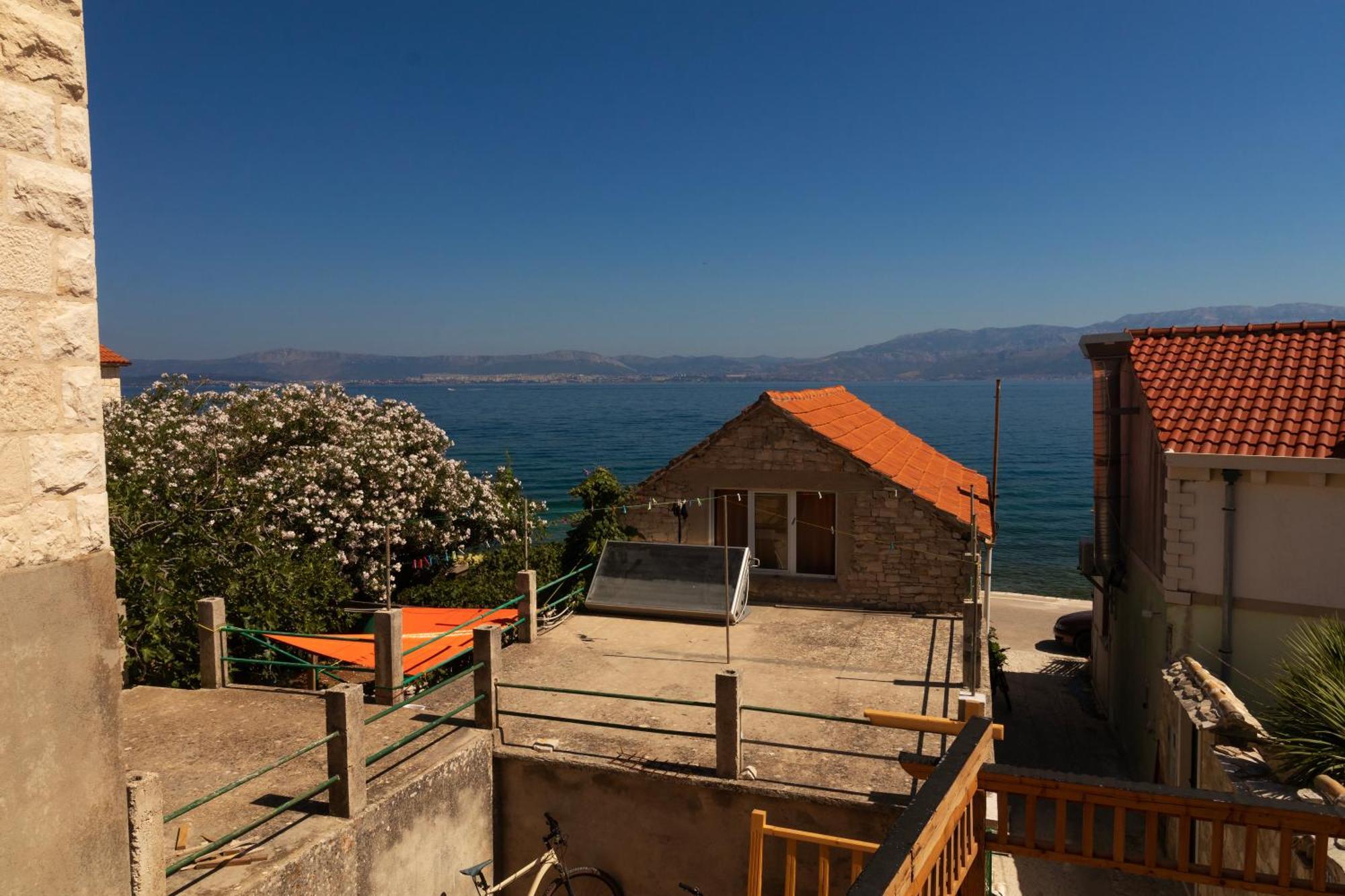 Taverna & Rooms Sutivan Bagian luar foto