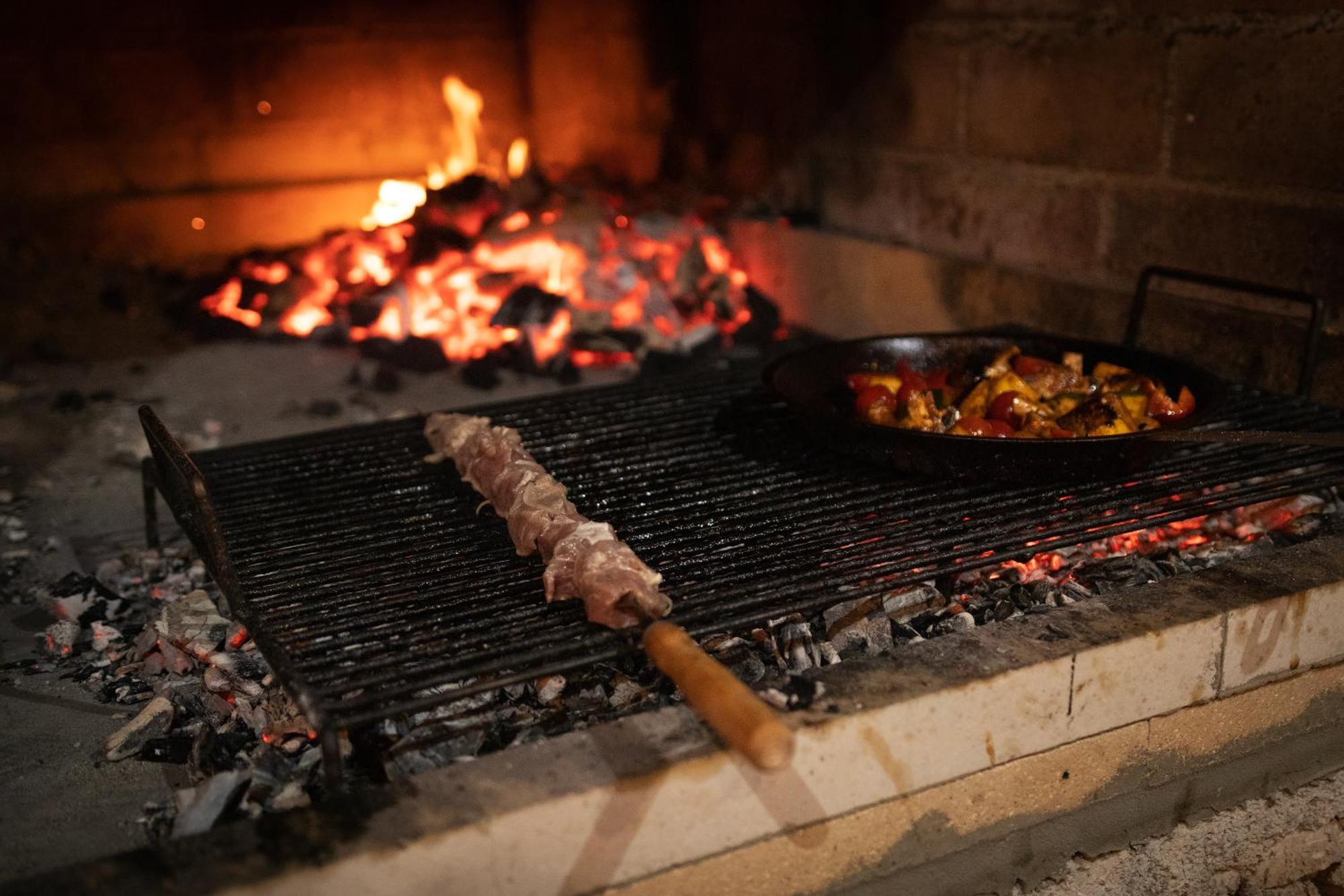 Taverna & Rooms Sutivan Bagian luar foto
