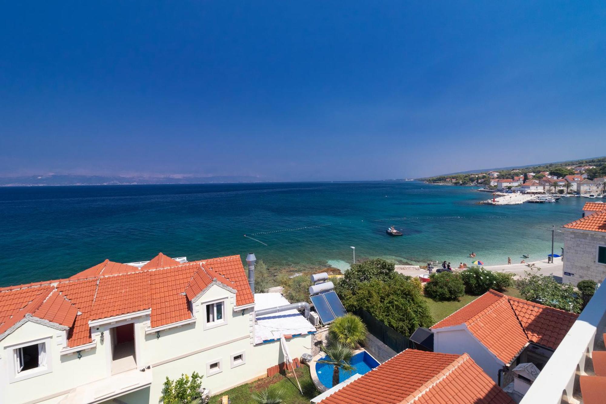Taverna & Rooms Sutivan Bagian luar foto